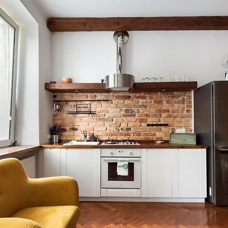 Glogowa Bricks Apartment Варшава Екстер'єр фото