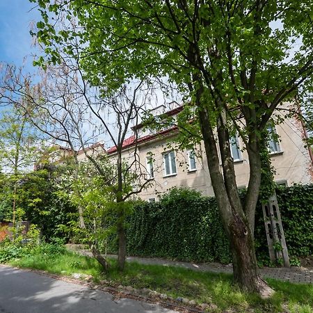 Glogowa Bricks Apartment Варшава Екстер'єр фото
