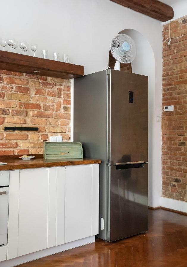 Glogowa Bricks Apartment Варшава Екстер'єр фото