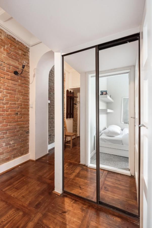 Glogowa Bricks Apartment Варшава Екстер'єр фото